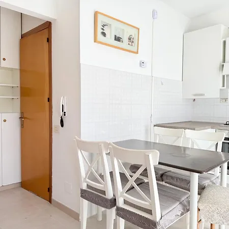P098 - Porto Recanati, Cielo-terra Con Balcone A 20mt Dal Mare Apartman