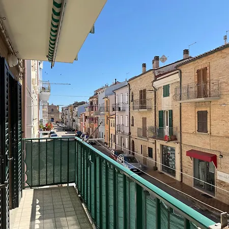 P098 - Porto Recanati, Cielo-terra Con Balcone A 20mt Dal Mare * Porto Recanati